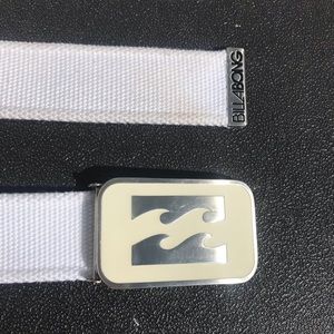 white billabong belt